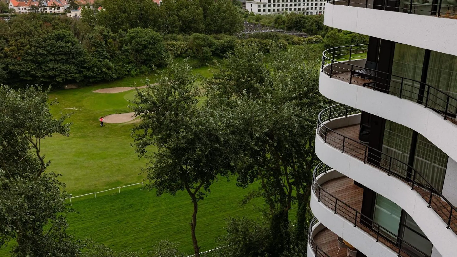 Huswell - Luxury Apt With Views On The Golf Course Ostend Apartment