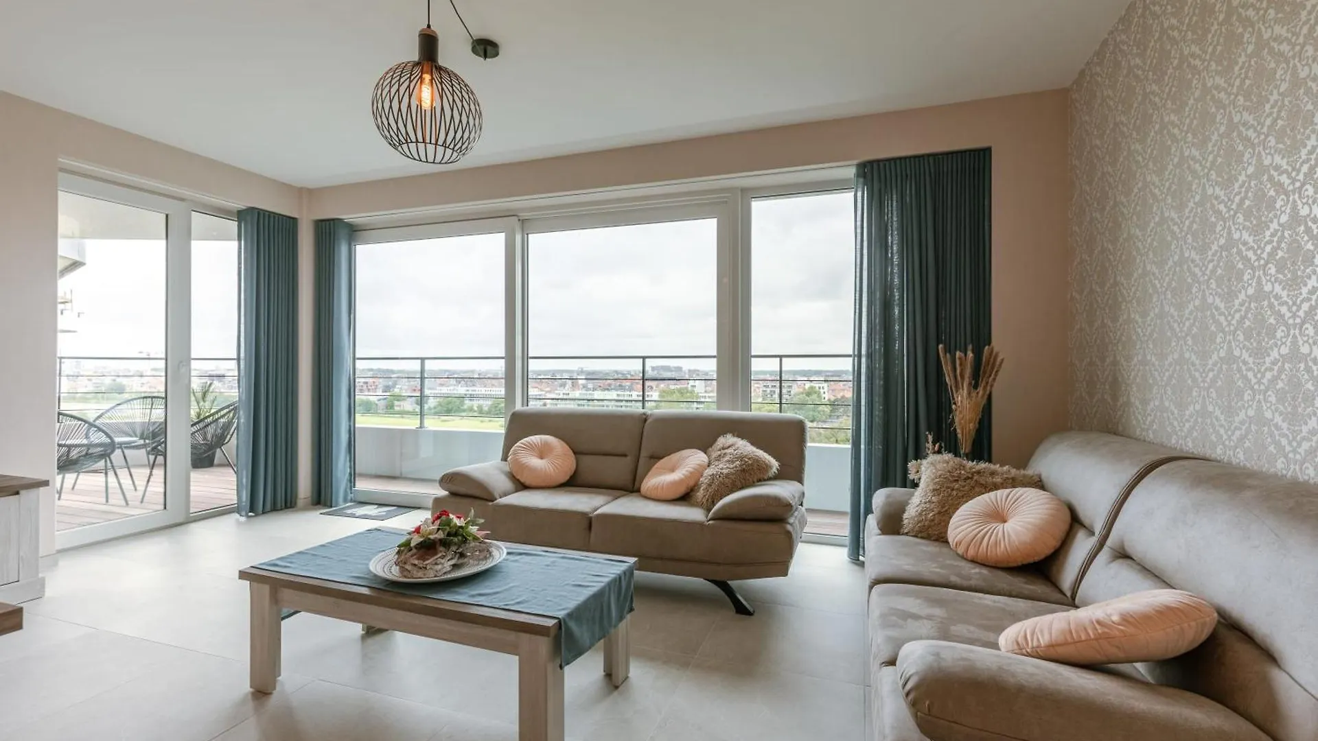 Huswell - Luxury Apt With Views On The Golf Course Ostend Belgium